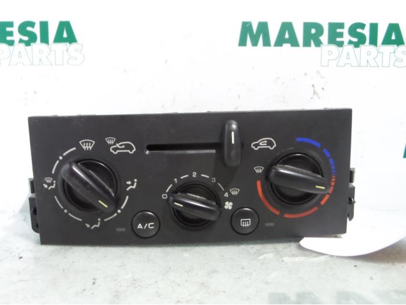 Peugeot - 207 - Heater control panel