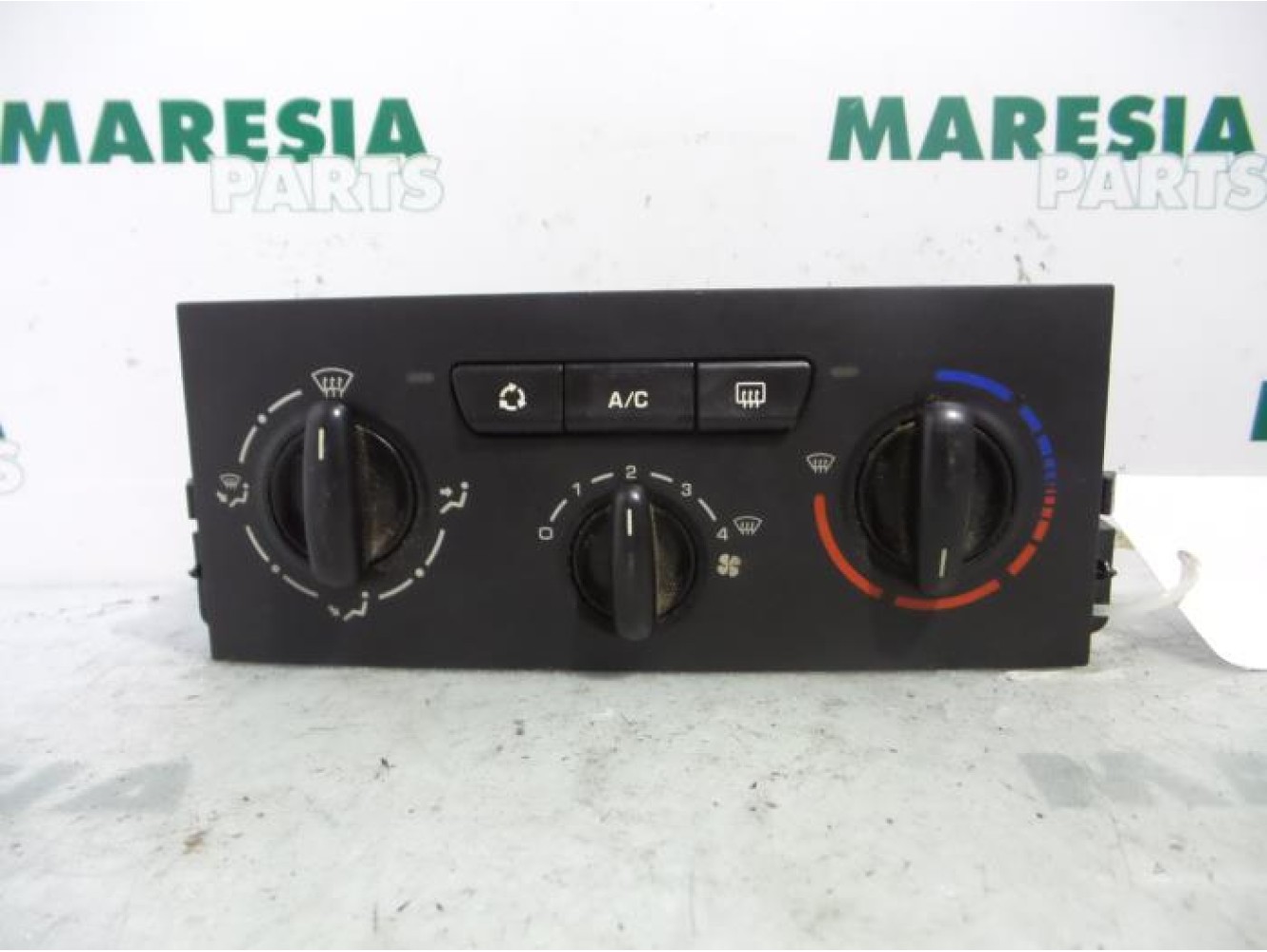 Peugeot - 207 - Heater control panel