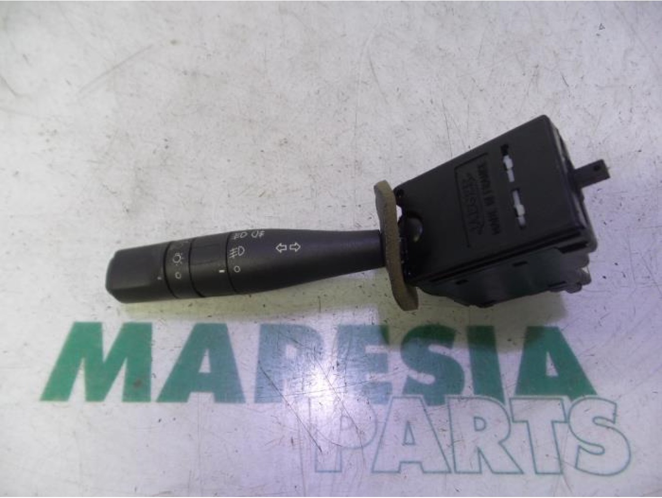 Peugeot - 206 - Indicator switch