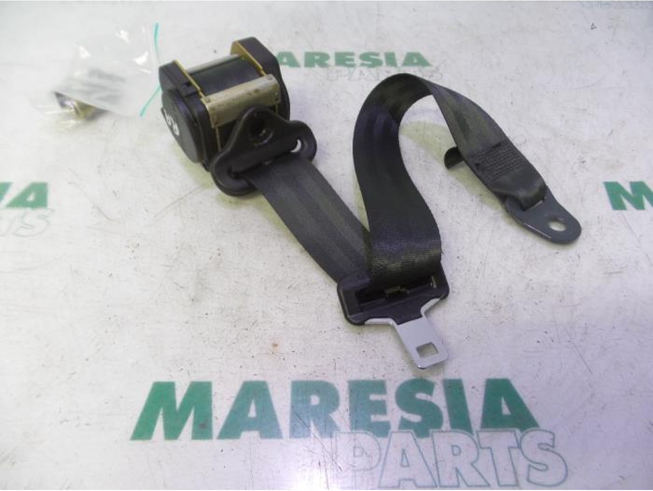 Peugeot - 206 - Sicherheitsgurt rechts hinten