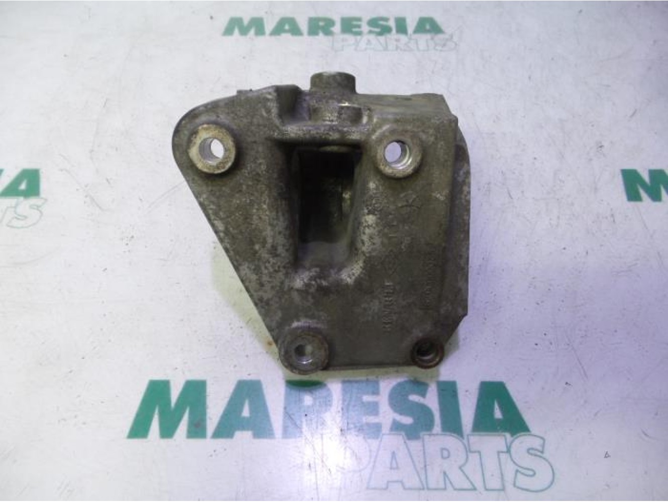 Renault - Espace - Engine mount