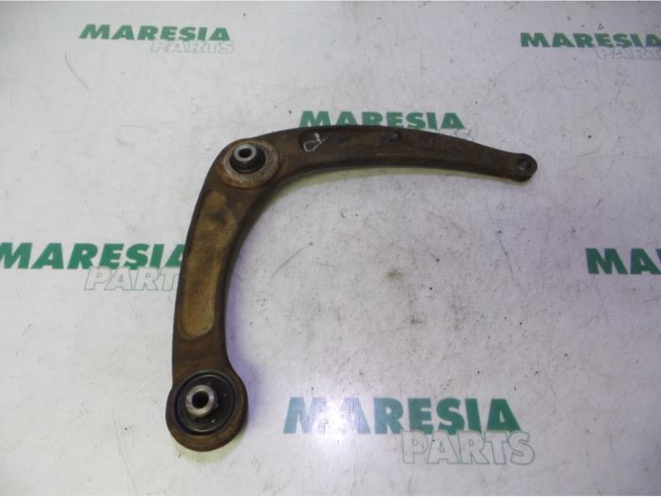 Peugeot - 307 - Front lower wishbone, right