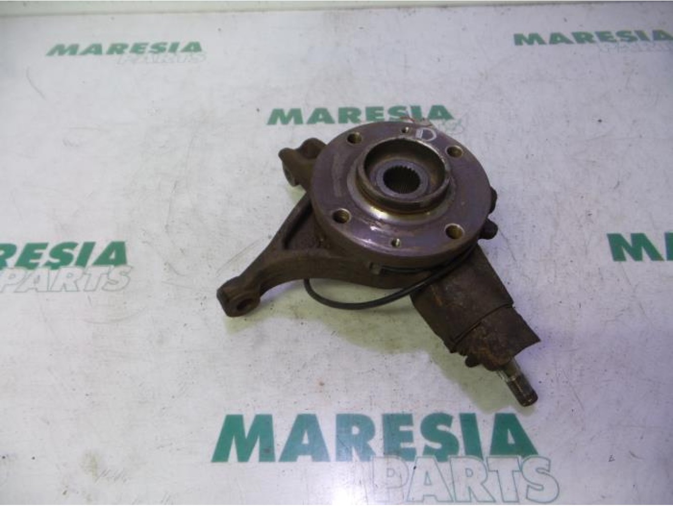 Peugeot - 307 - Knuckle, front right