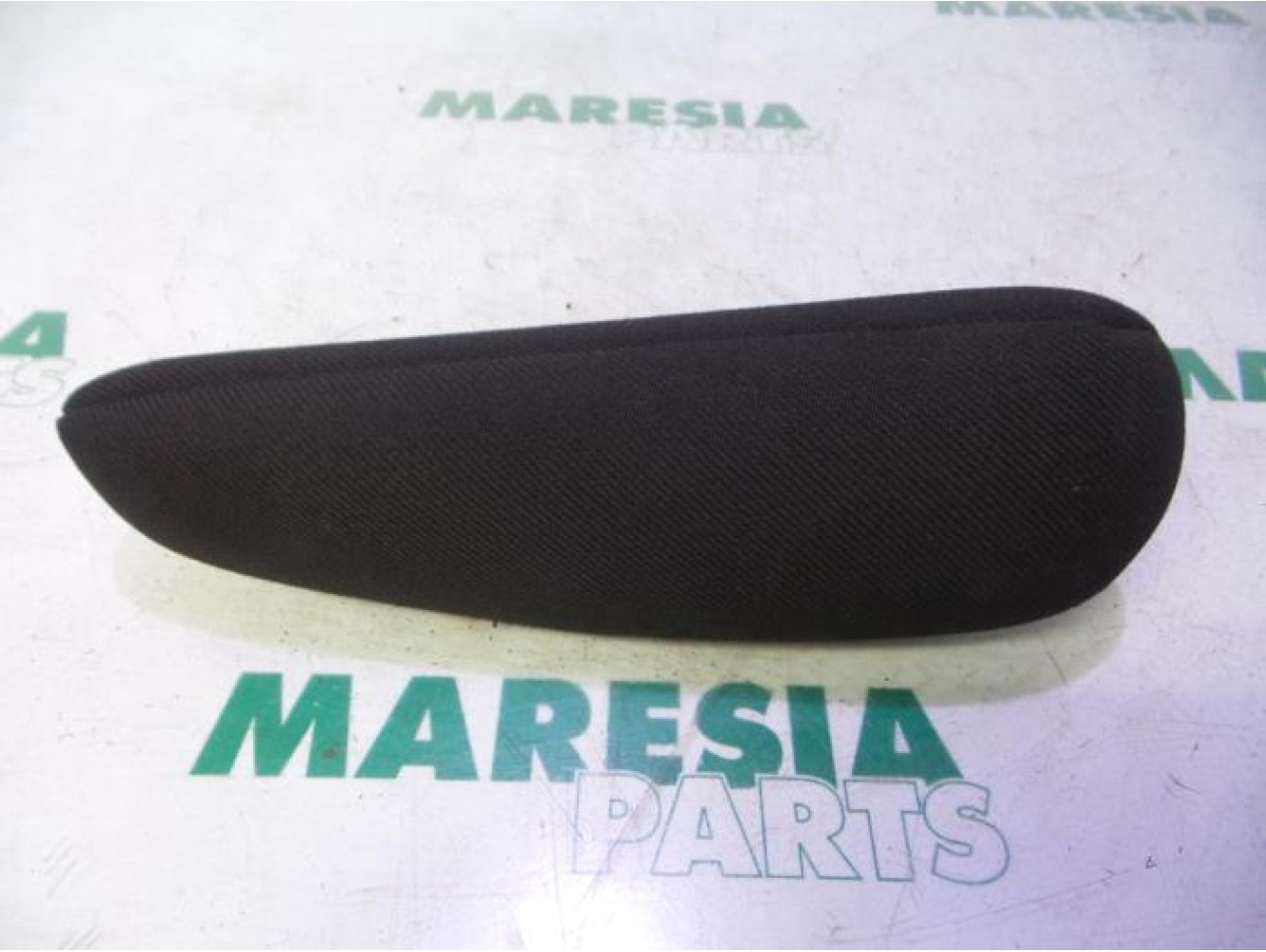 Peugeot - 307 - Armrest