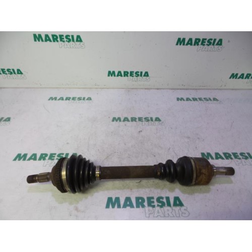 Peugeot - 206 - Aandrijfas links-voor