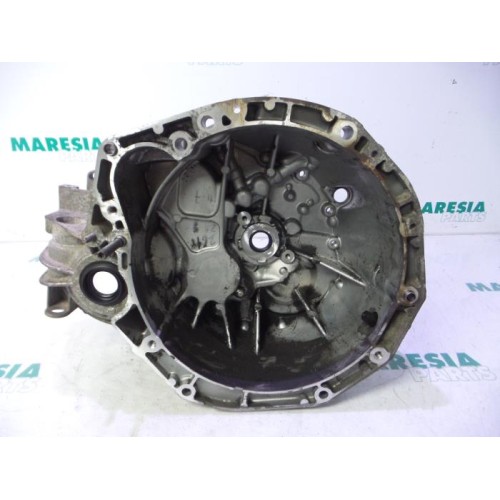 Renault - Megane Scenic - Gearbox casing