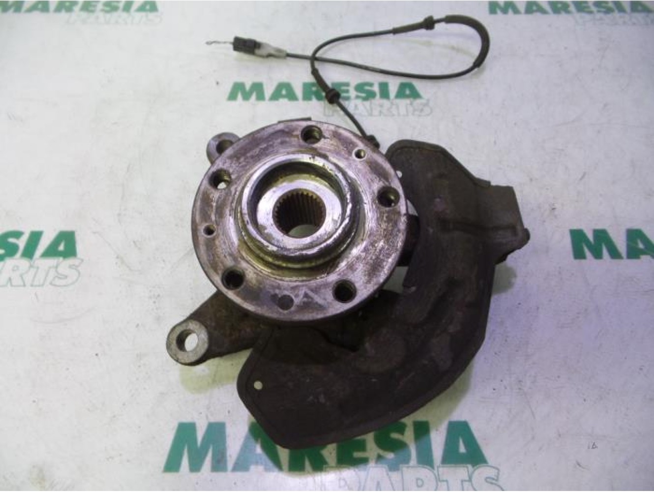 Peugeot - Expert - Fusee links-voor