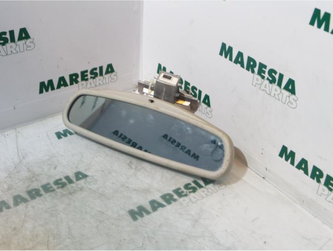 Renault - Laguna - Rear view mirror