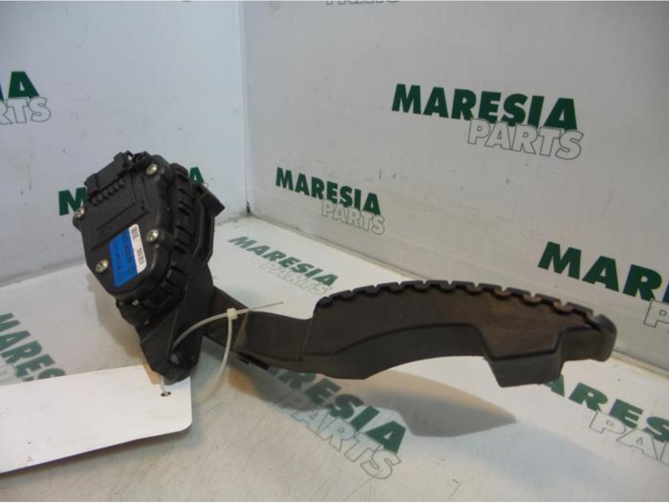 Renault - Laguna - Throttle pedal position sensor
