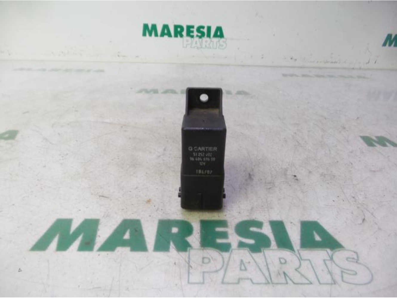 Peugeot - Expert - Glow plug relay