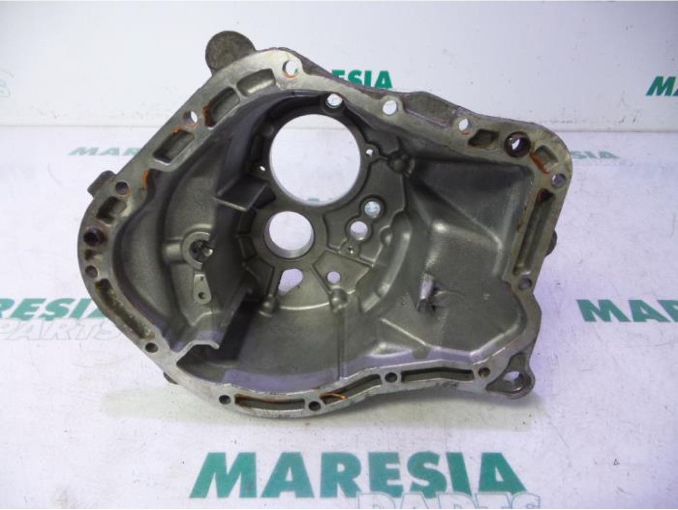 Peugeot - Partner - Gearbox casing