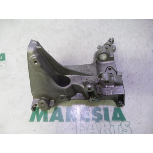 Peugeot - 207 - Support (divers)