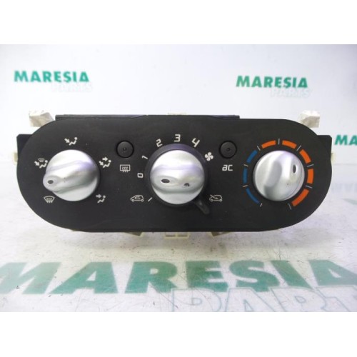 Renault - Twingo - Heater control panel