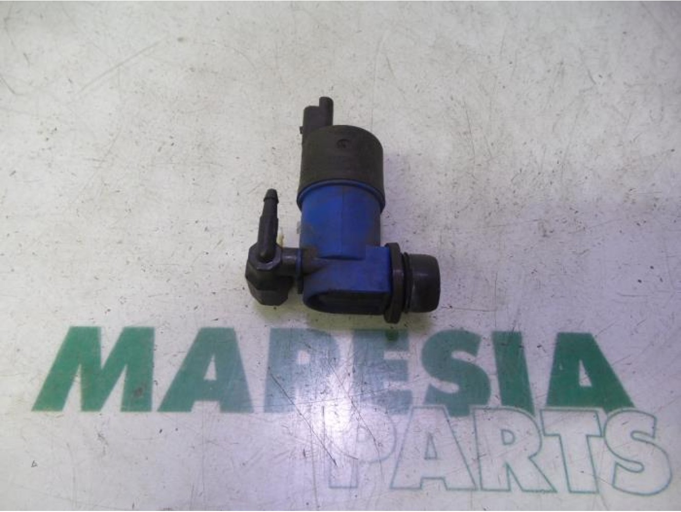 Renault - Twingo - Windscreen washer pump