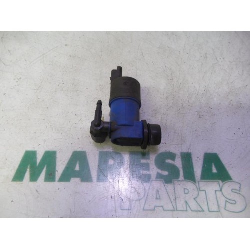 Renault - Twingo - Windscreen washer pump