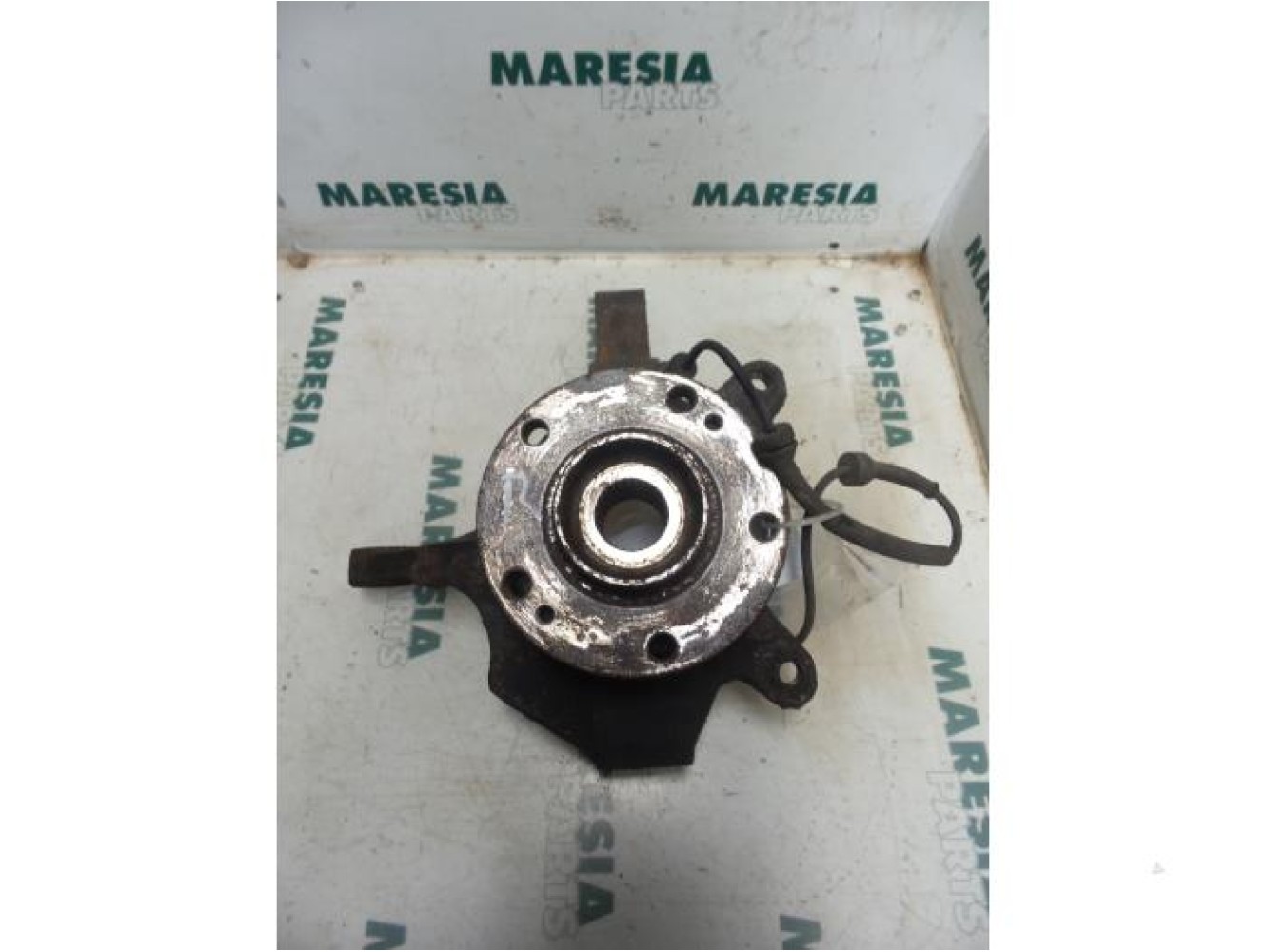 Renault - Laguna - Knuckle, front right