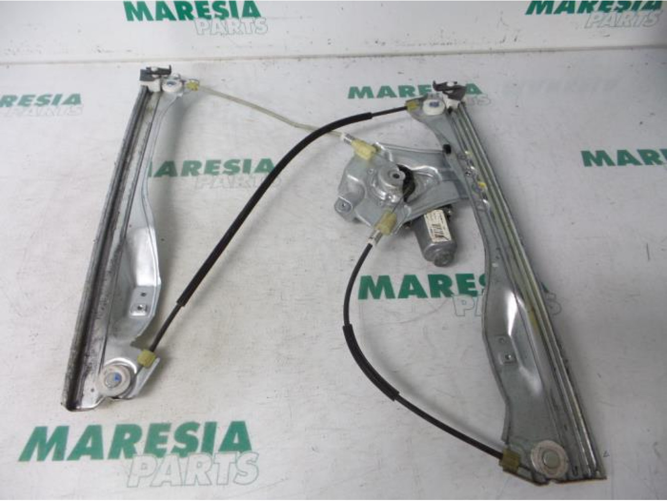 Renault - Clio - Window mechanism 4-door, front right