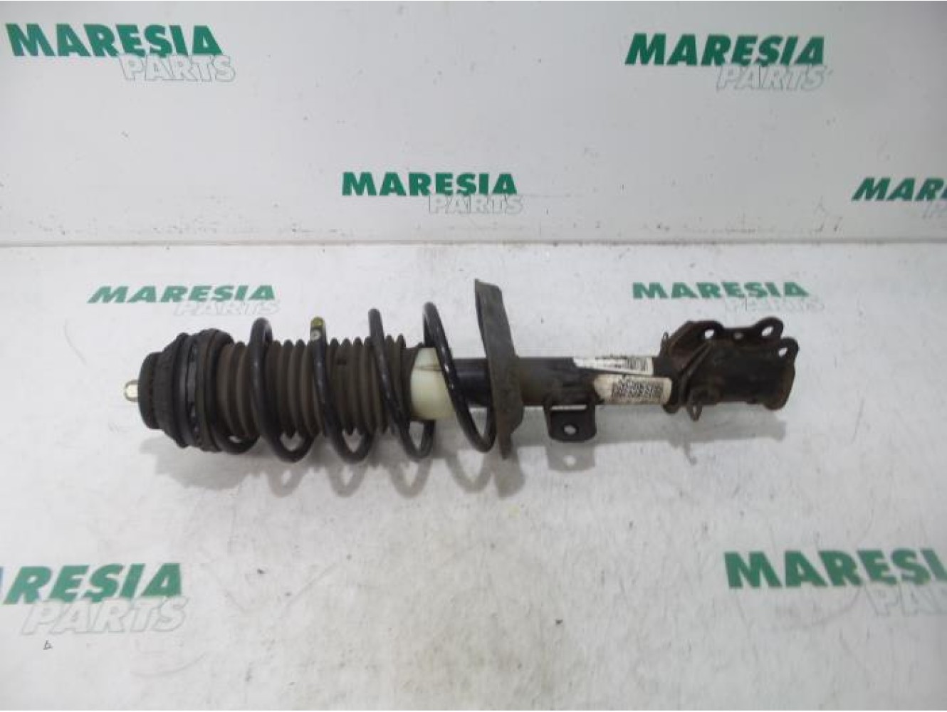 Fiat - Punto - Front shock absorber rod, right