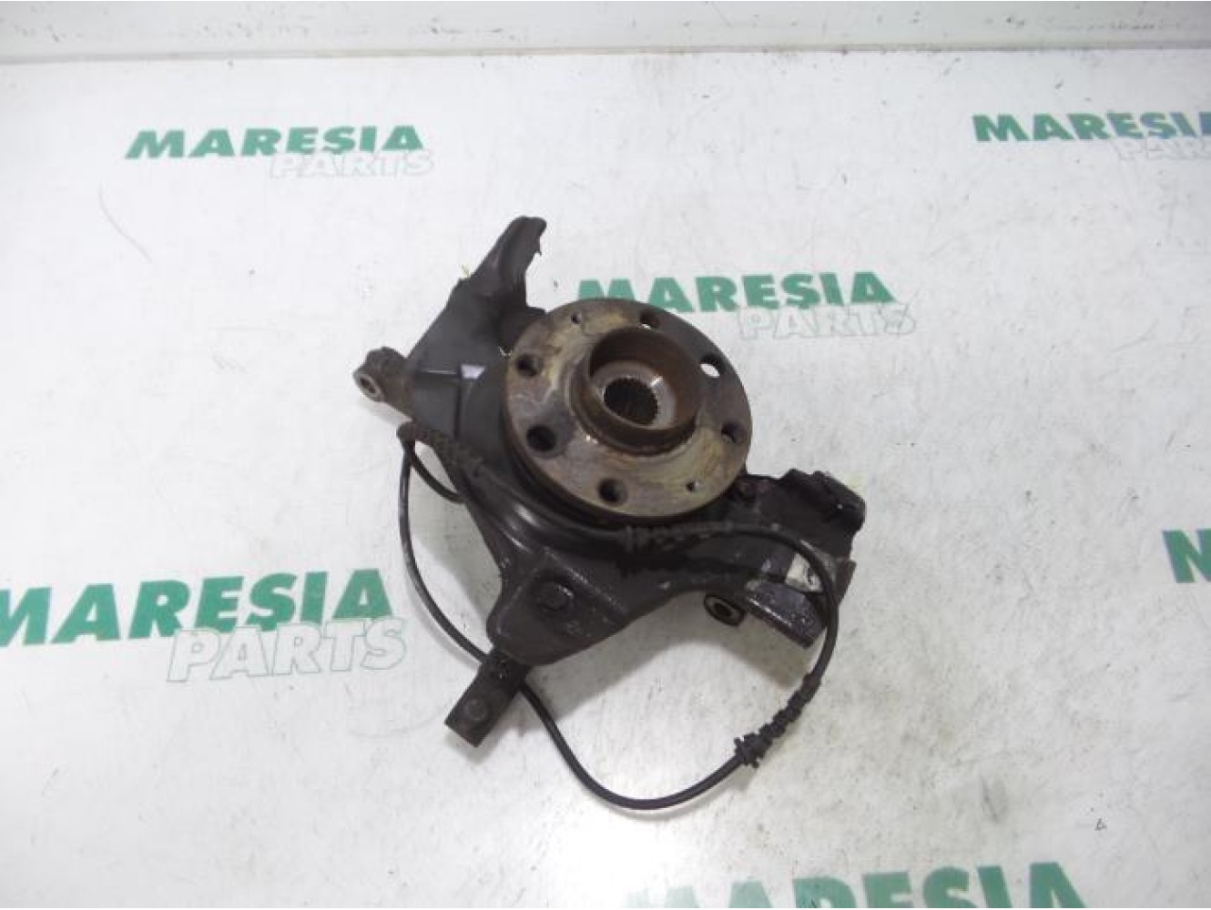 Fiat - Punto - Knuckle, front right