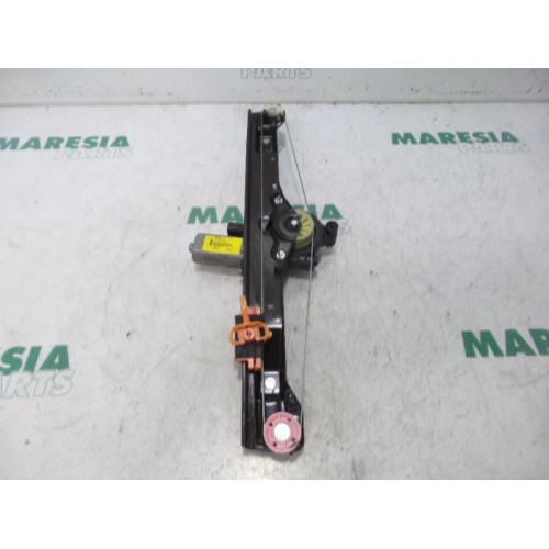 Fiat - Punto - Window mechanism 4-door, front right