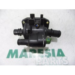 Peugeot - 206 - Boîtier thermostat
