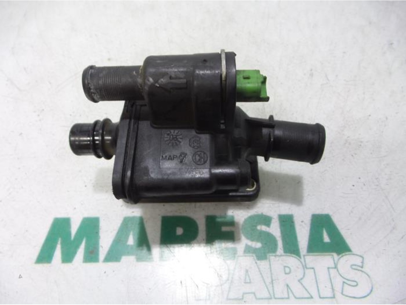 Peugeot - 206 - Boîtier thermostat