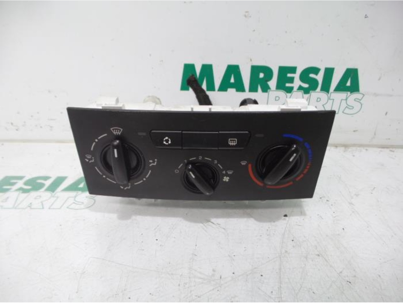 Peugeot - Partner - Heater control panel
