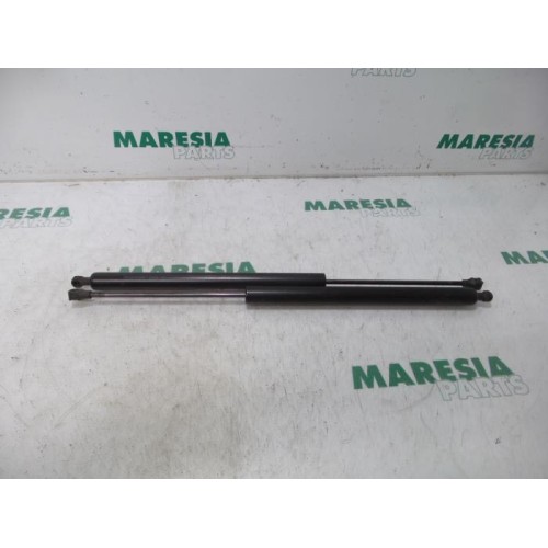 Peugeot - Partner - Set of tailgate gas struts