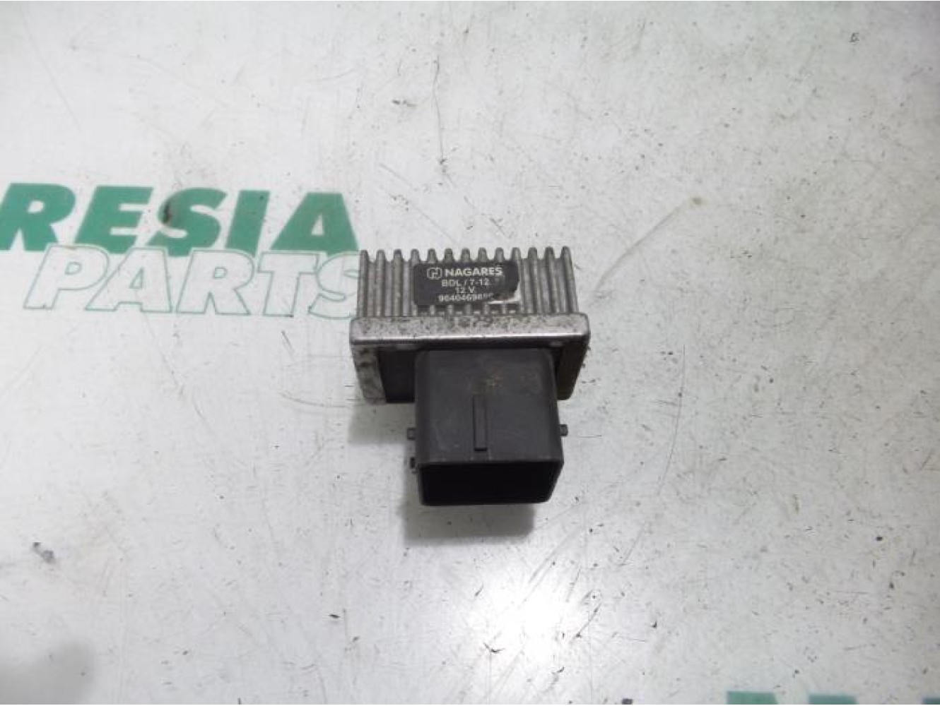 Peugeot - Partner - Glow plug relay