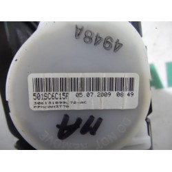 Peugeot - Partner - Rear seatbelt, centre