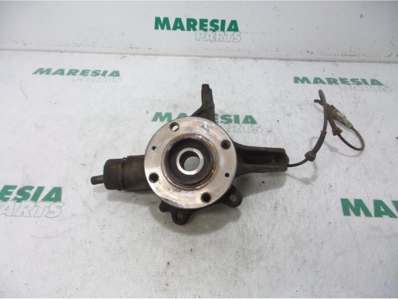 Peugeot - Partner - Knuckle, front right