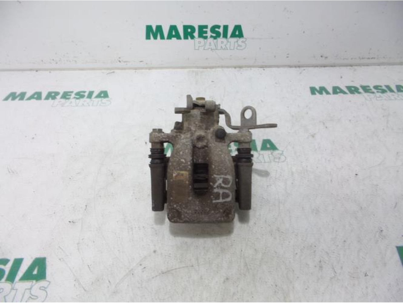 Peugeot - Partner - Rear brake calliper, right