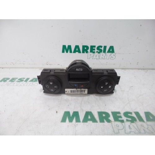 Renault - Megane - Panneau de commandes chauffage