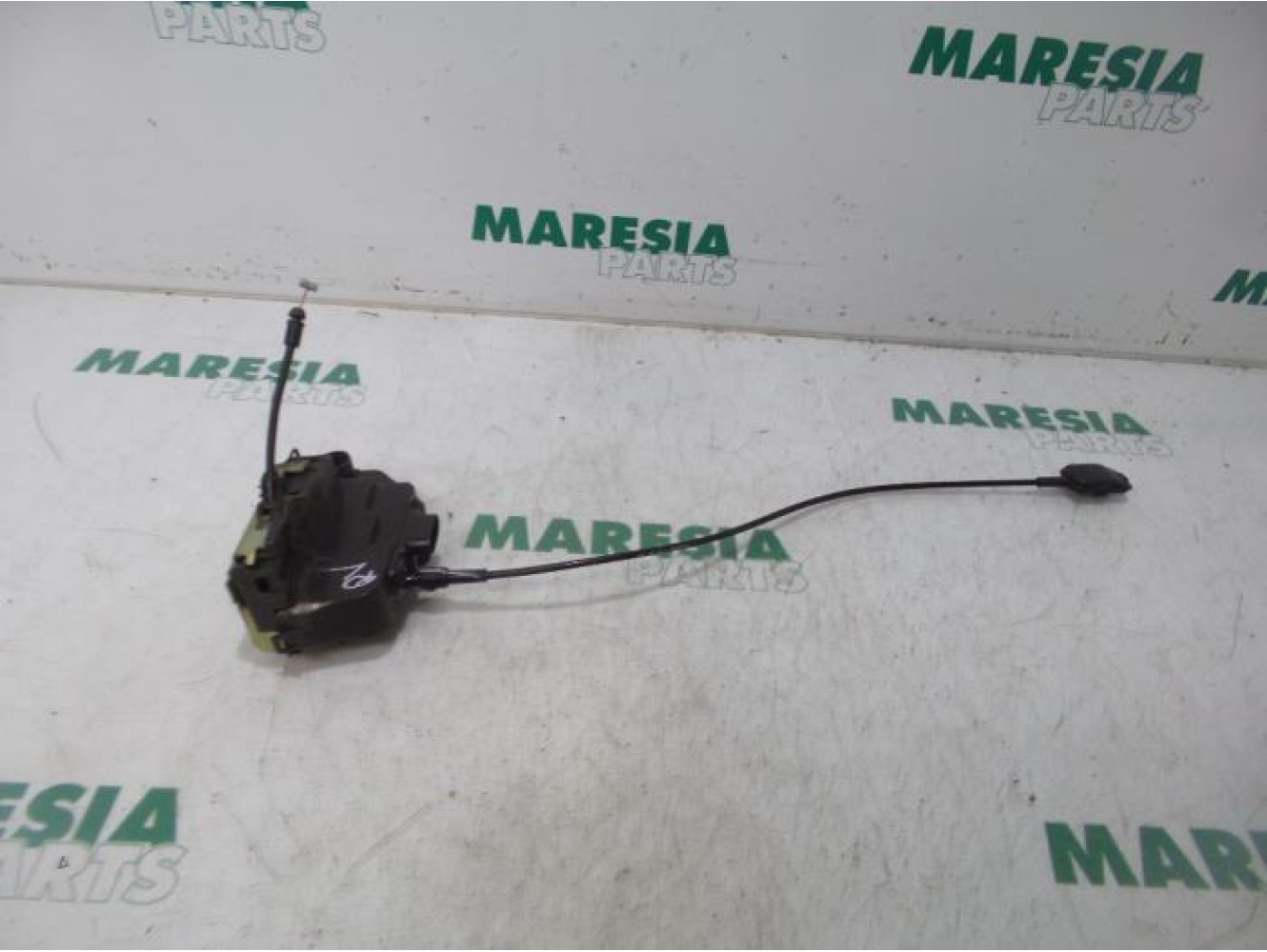 Renault - Megane - Front door lock mechanism 4-door, right