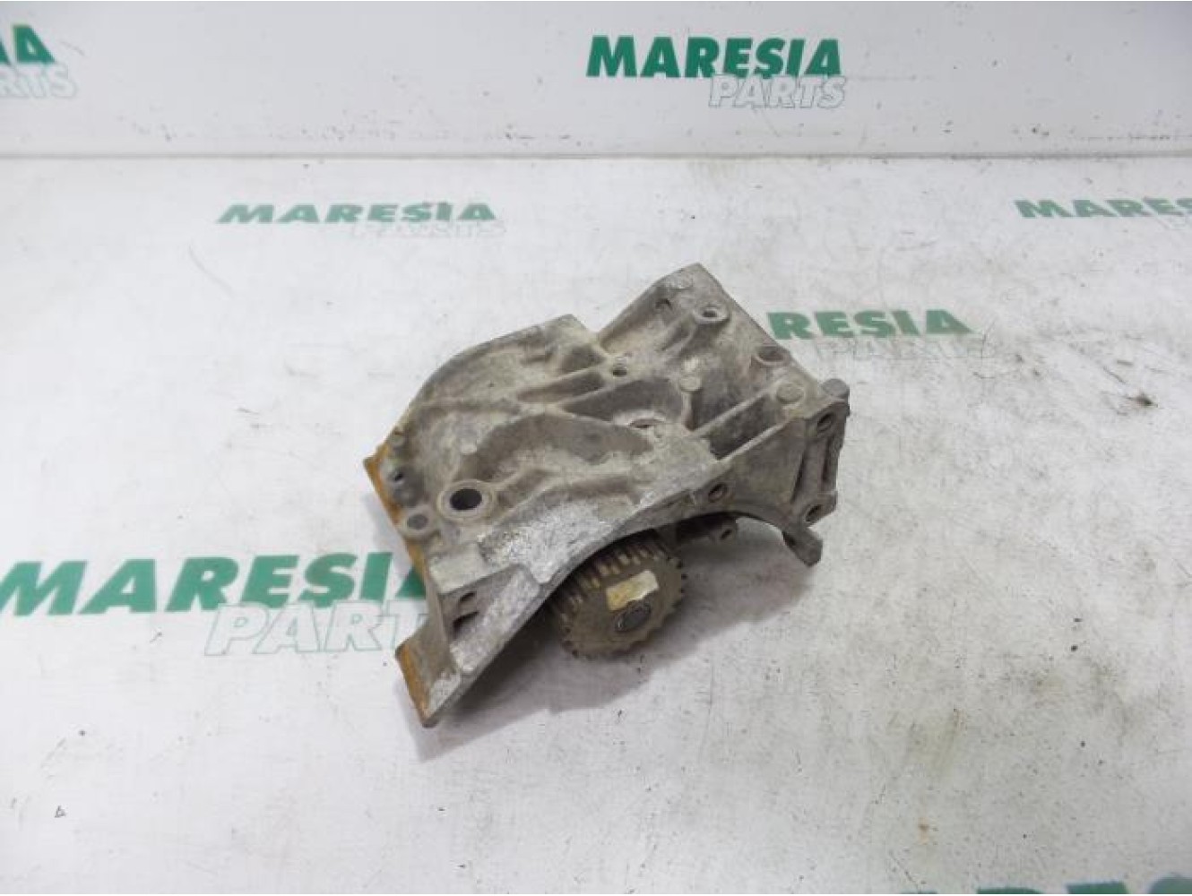 Peugeot - 106 - Pompe à eau
