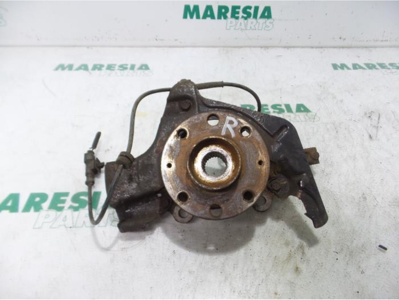 Fiat - Punto - Knuckle, front right
