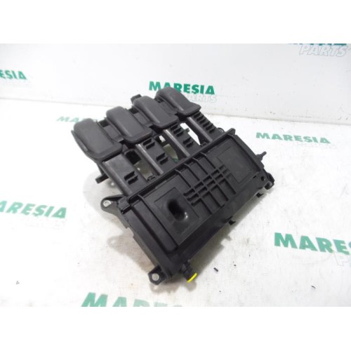 Renault - Clio - Intake manifold