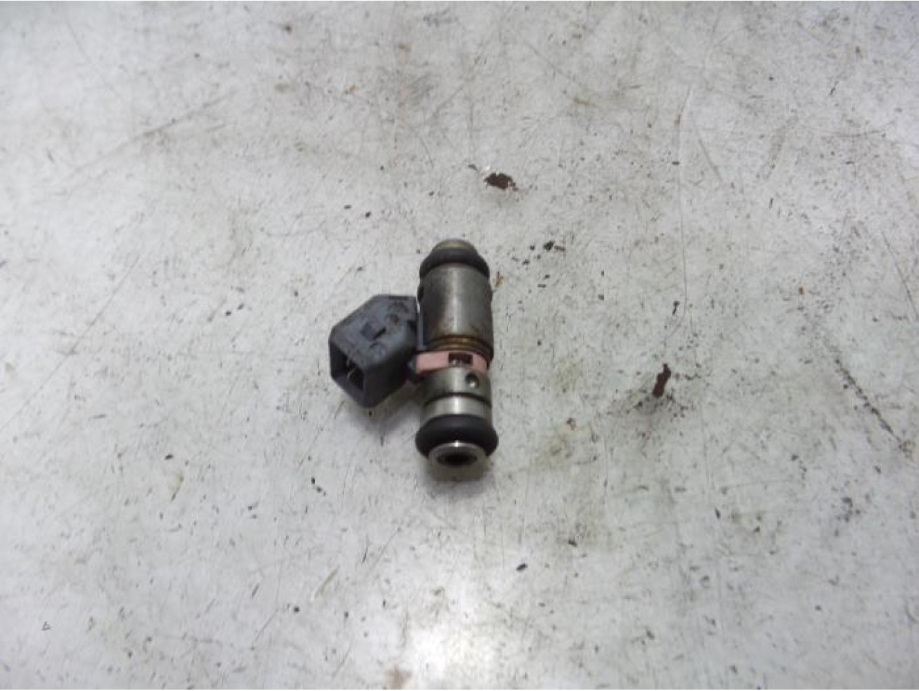 Renault - Clio - Injector (petrol injection)
