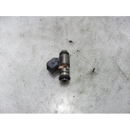 Renault - Clio - Injecteur (injection essence)