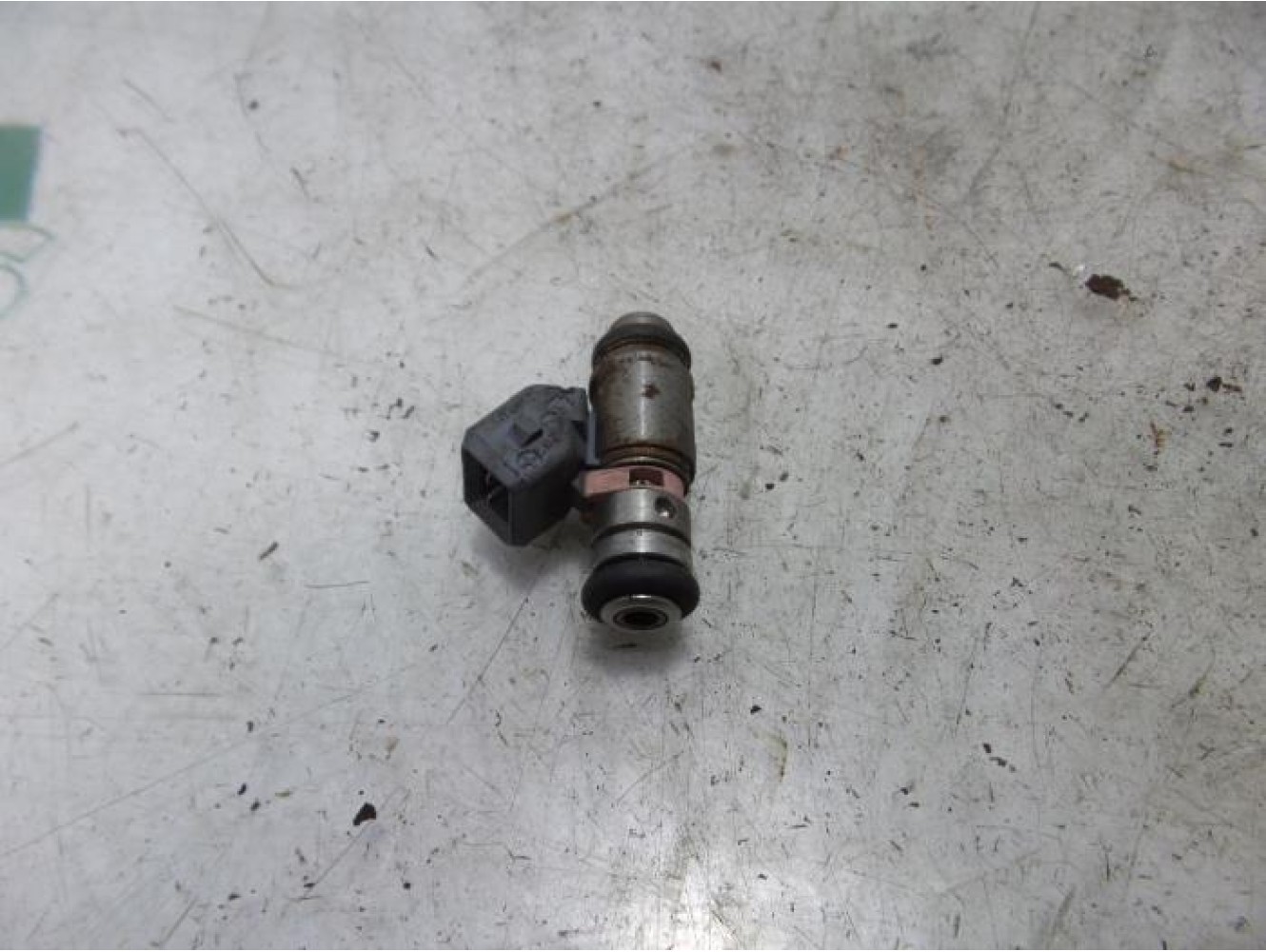 Renault - Clio - Injector (petrol injection)