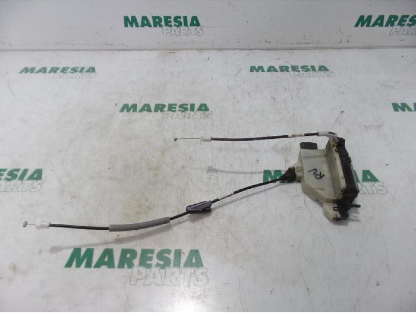 Peugeot - 208 - Front door lock mechanism 4-door, right