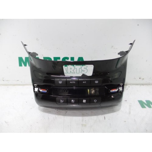 Peugeot - 208 - Heater control panel