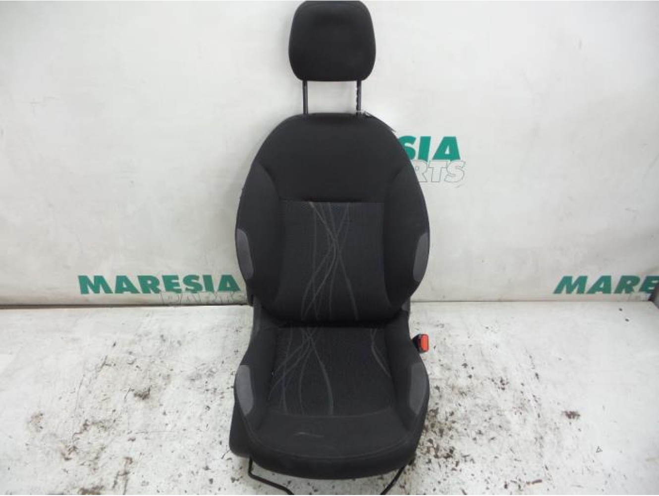 Peugeot - 208 - Sitz rechts