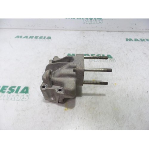 Fiat - Punto - Engine mount