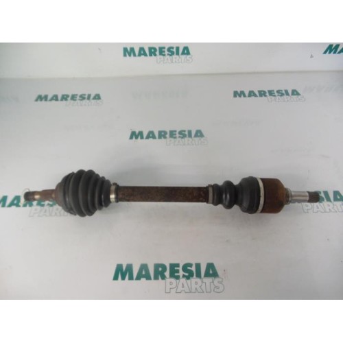 Citroen - C5 - Aandrijfas links-voor