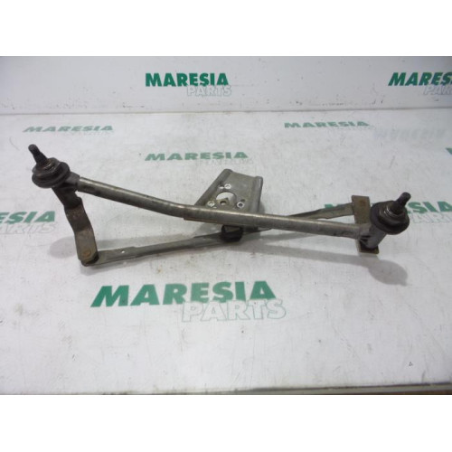 Peugeot - 206 - Wiper mechanism