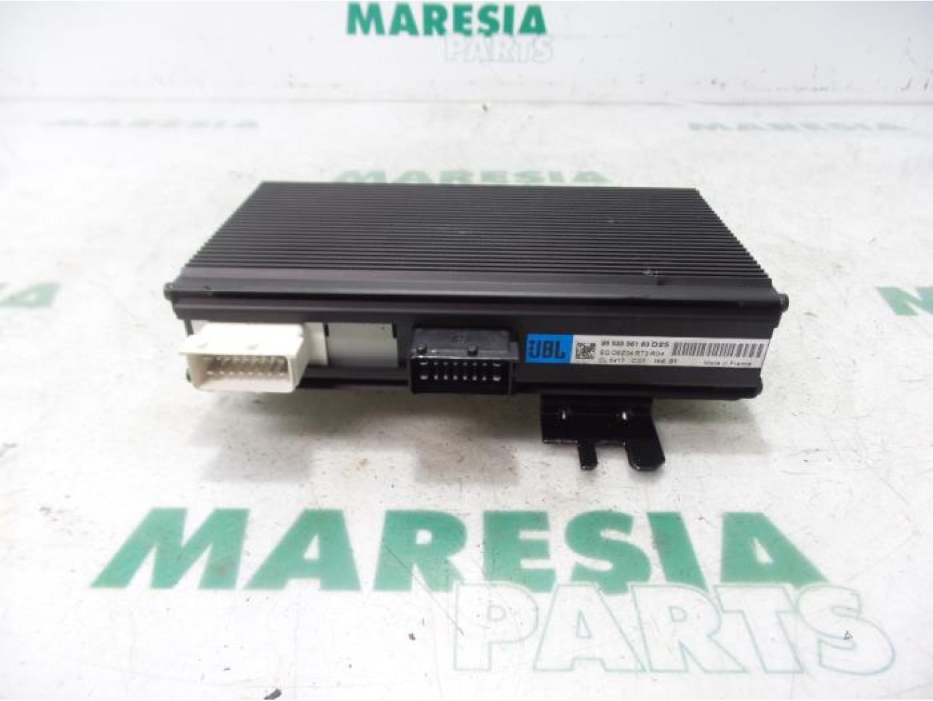 Peugeot - 407 - Radio amplifier