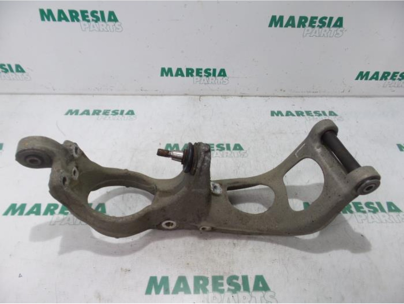 Peugeot - 407 - Querlenker links vorne