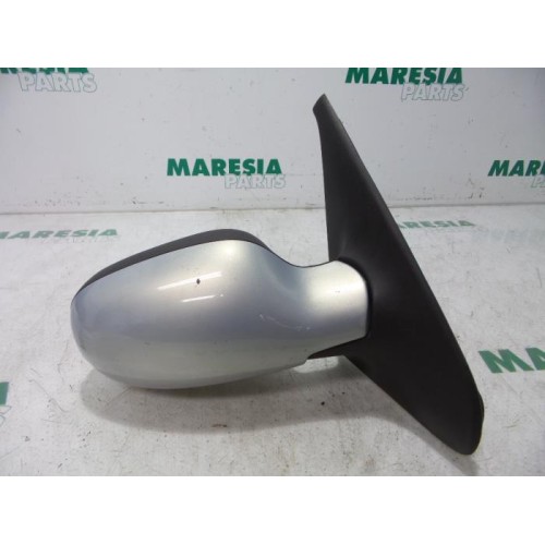 Renault - Clio - Wing mirror, right