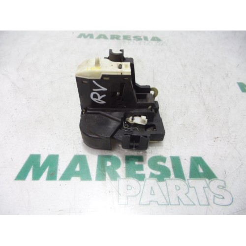 Renault - Clio - Door lock mechanism 2-door, right